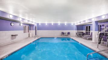 Hồ bơi trong nhà