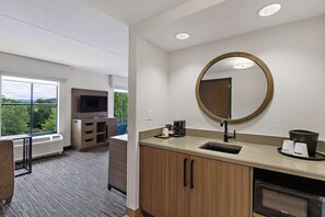 Suite, One King Bed, Non-Smoking | Premium bedding, desk, blackout drapes, iron/ironing board