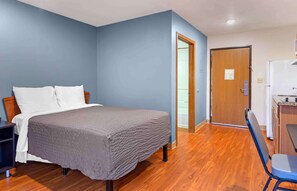 Standard Studio, Non Smoking, Refrigerator & Microwave