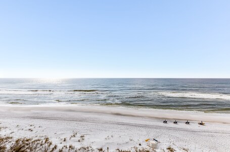 Beach House Condominiums - Image 34