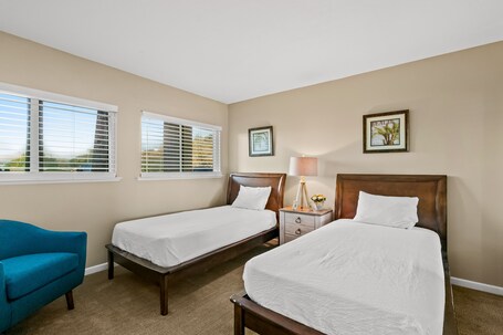 Beach House Condominiums - Image 27