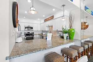 Private kitchen - Beach House Condominiums (Miramar Beach)