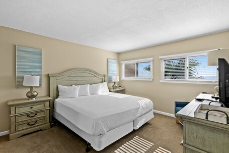 Beach House Condominiums - Image 8