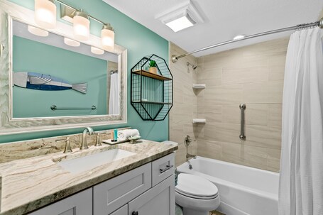 Beach House Condominiums - Image 36