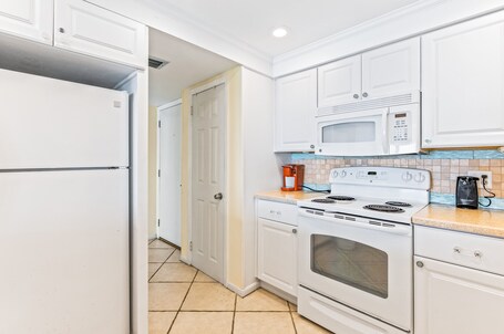 Beach House Condominiums - Image 14