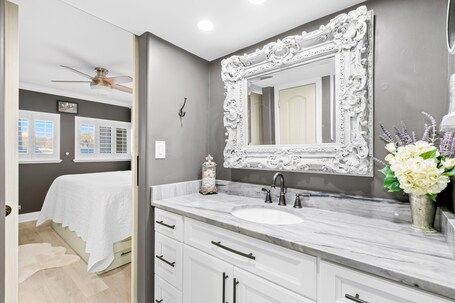 Beach House Condominiums - Image 15