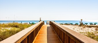 Island Echos Condominiums