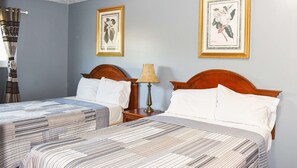 Suite, 2 camas matrimoniales, para no fumadores, cocina | Escritorio, tabla de planchar con plancha, wifi gratis y ropa de cama