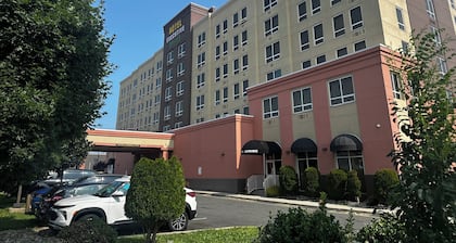 Hotel Executive Suites Newark Liberty Int'l Airport Carteret (EWR)
