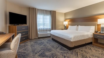 Studio Suite, 1 King Bed, Non Smoking | In-room safe, desk, iron/ironing board, free WiFi