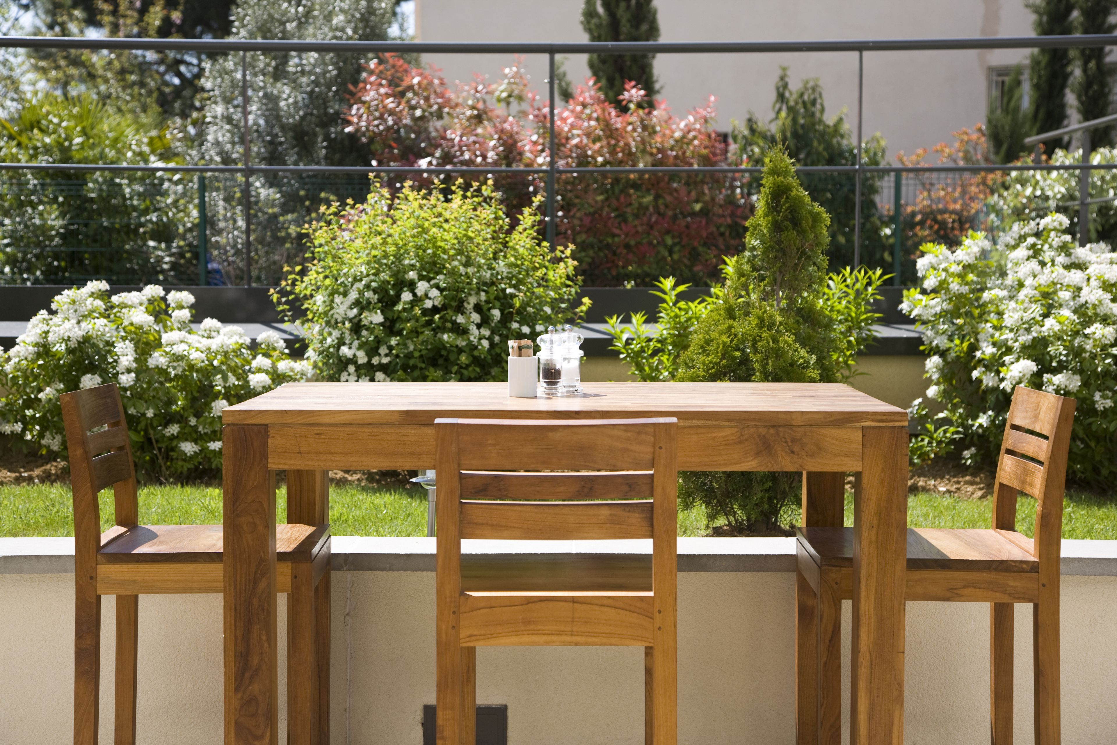 breakfast, lunch, dinner served; international cuisine, garden views