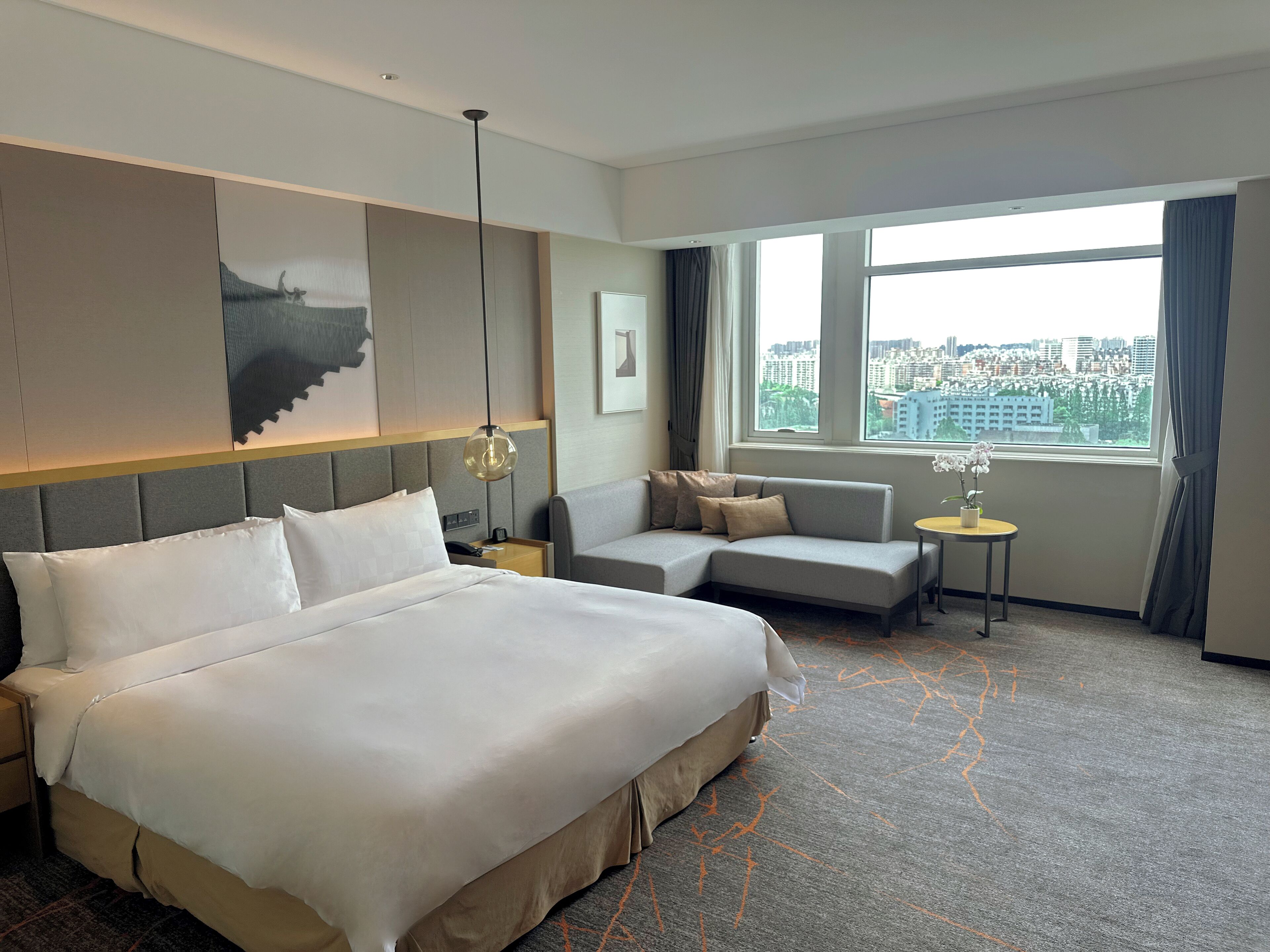 1 bedroom, minibar, in-room safe, desk