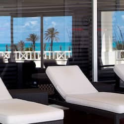 Couples treatment rooms, hot tub, steam room, Turkish bath