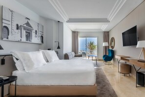 Premium bedding, minibar, in-room safe, desk - Radisson Blu Palace Resort & Thalasso, Djerba (Mezraia)