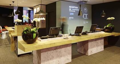 ibis Reading Centre