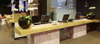 ibis Reading Centre