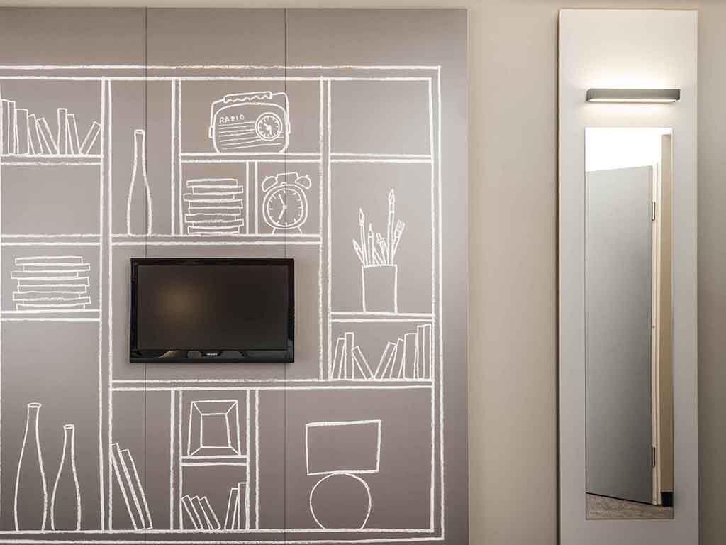 Ropa de cama hipoalergénica, escritorio y cortinas blackout 
