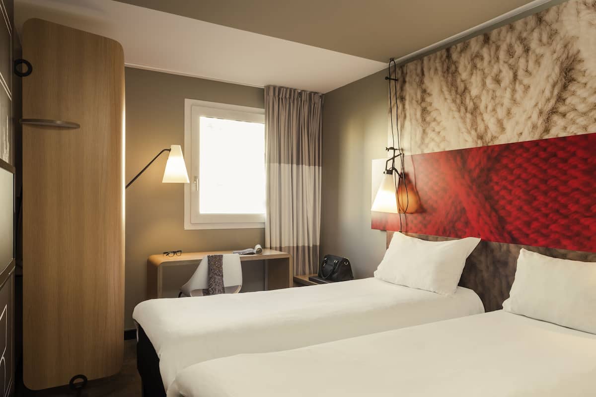 Twin Room, 2 Twin Beds | Hypo-allergenic bedding, desk, blackout drapes, soundproofing