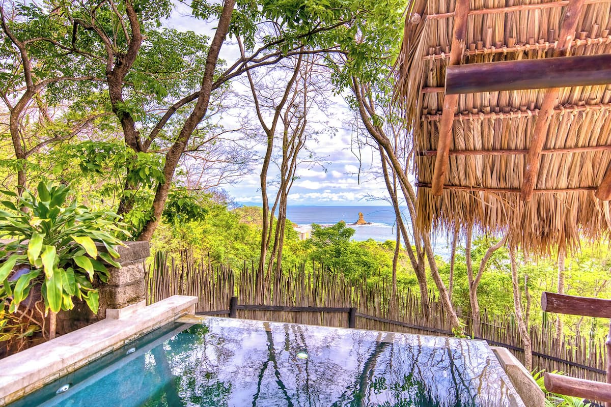Ocean View Bungalow with Plunge Pool | Ausblick vom Zimmer