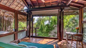 Forest View with Plunge Pool | Bathroom