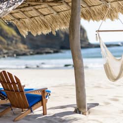 Spiaggia privata, sabbia bianca, cabine da spiaggia gratuite