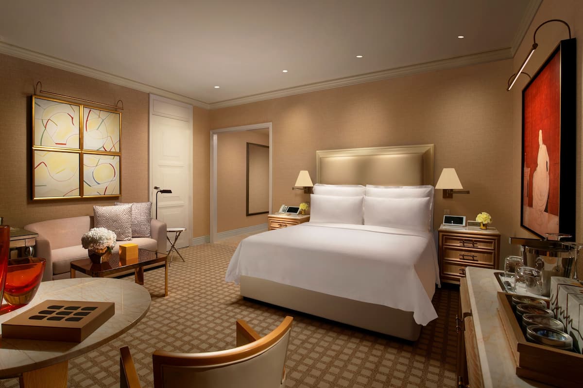 Premium bedding, minibar, in-room safe, desk