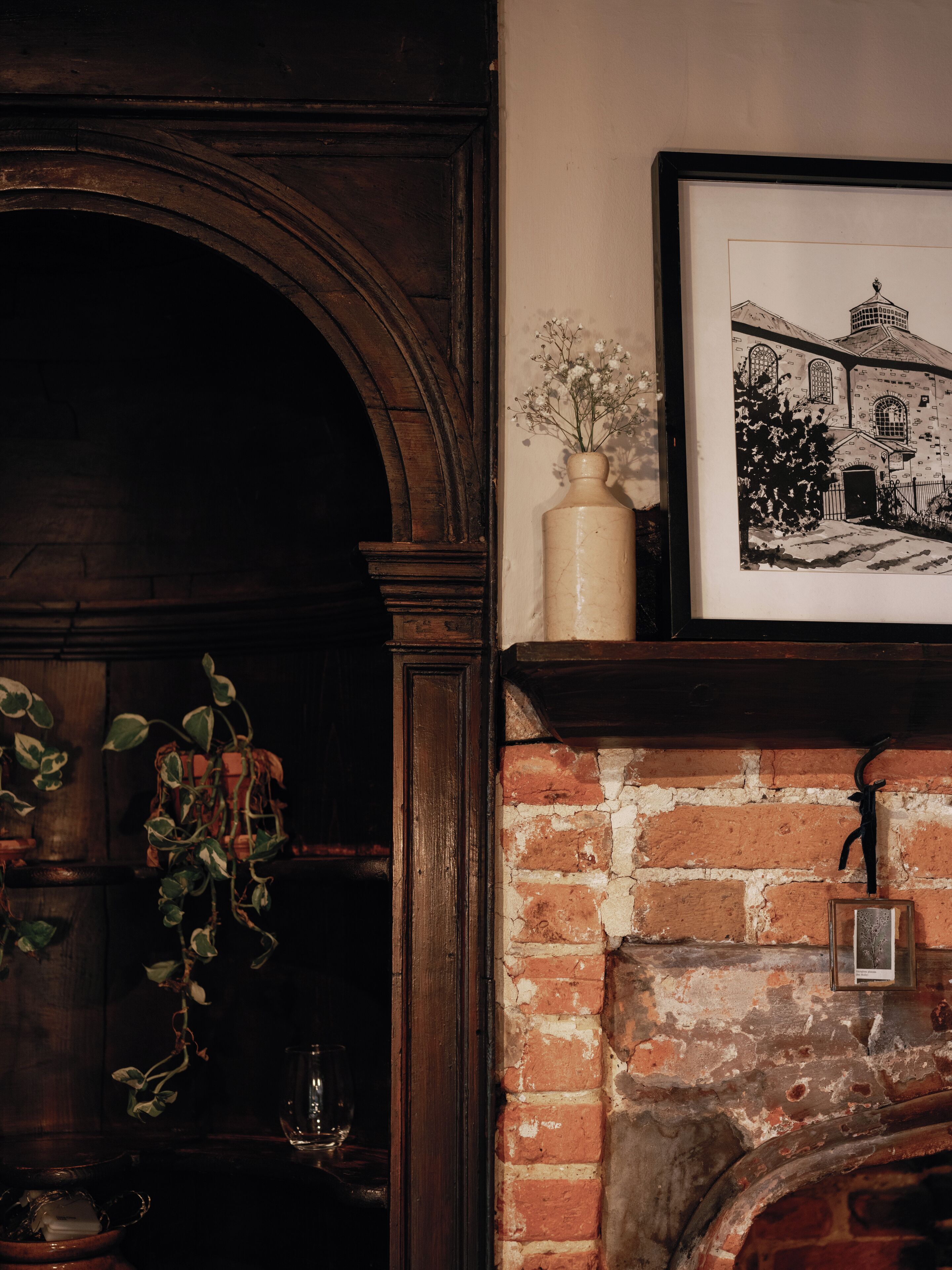 breakfast, lunch, dinner served; local cuisine