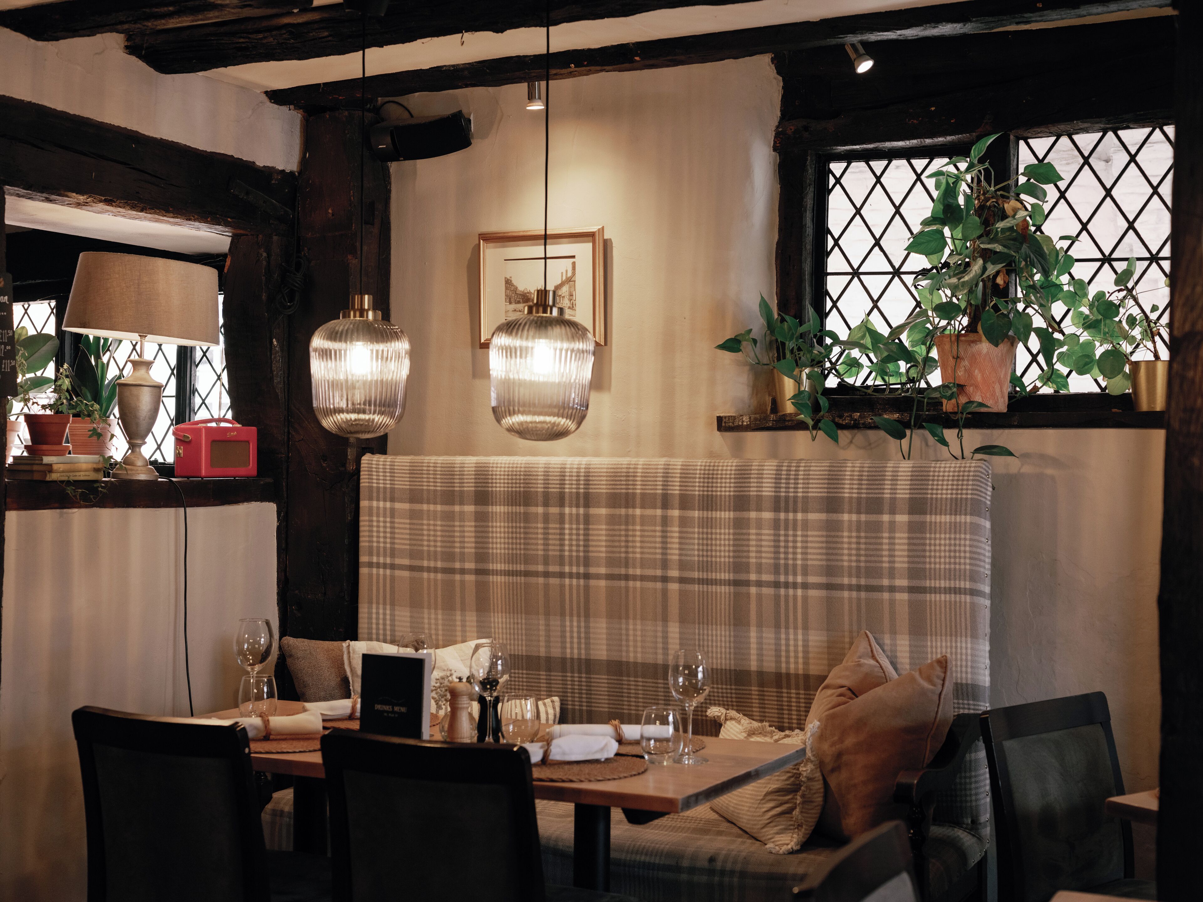 breakfast, lunch, dinner served; local cuisine