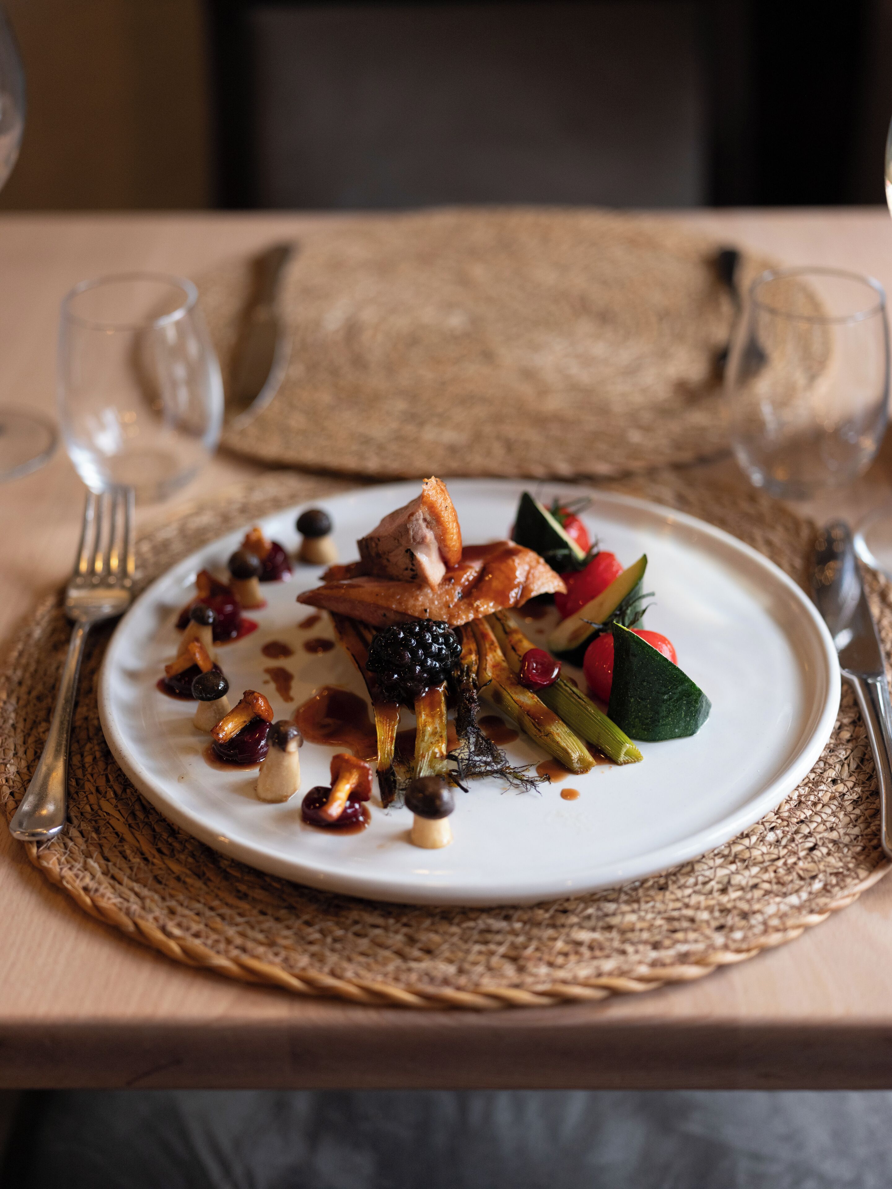 breakfast, lunch, dinner served; local cuisine