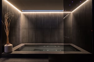 Sauna, bain à remous, hammam, soins corporels