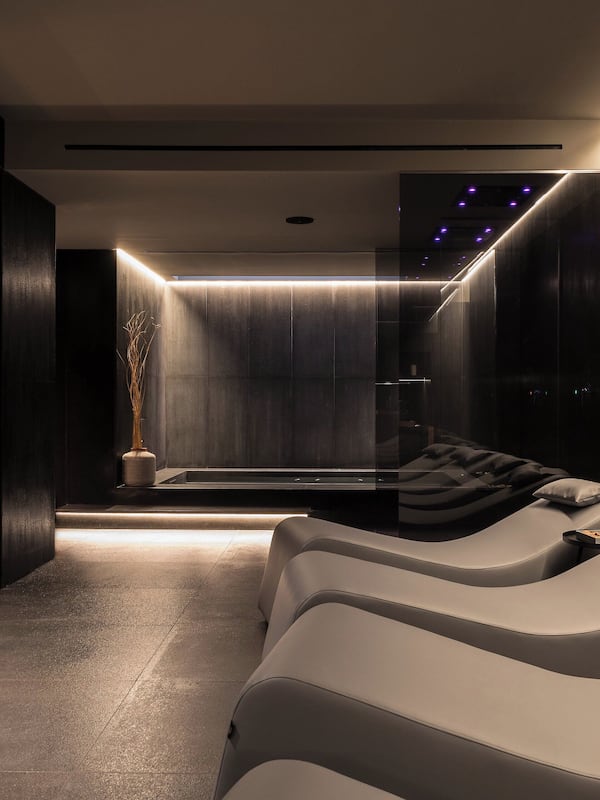 Sauna, hot tub, steam room, body treatments, deep-tissue massages