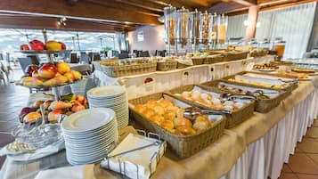 Colazione a buffet inclusa, servita tutte le mattine