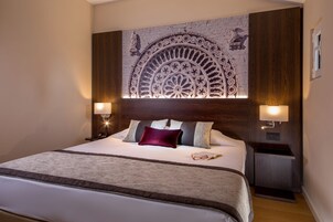 Ropa de cama de alta calidad y minibar 