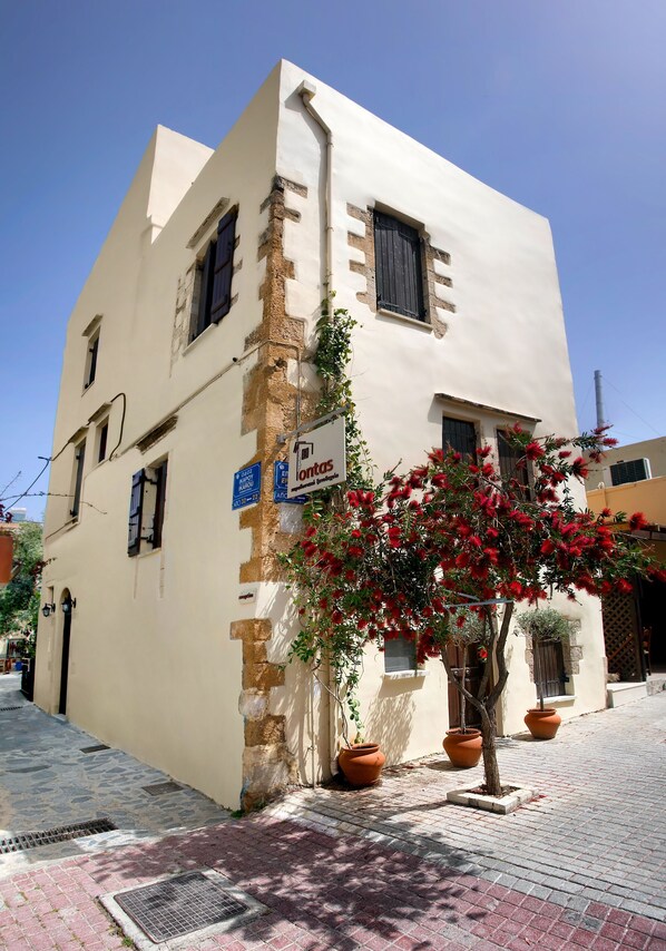 Exterior - Traditional Hotel Ontas (Chania)