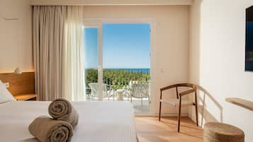 Premium bedding, minibar, in-room safe, laptop workspace