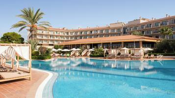Indoor pool, outdoor pool, pool loungers