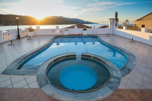 Outdoor pool, open 10:00 AM to 7:30 PM, pool umbrellas, sun loungers