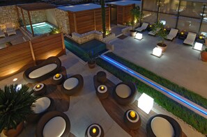 Sauna, hot tub, Turkish bath/hammam, body treatments, hydrotherapy