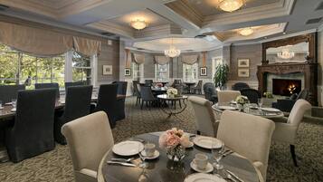 Petit déjeuner buffet compris