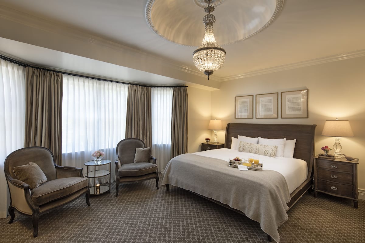 Classic Room, 1 King Bed (Classic Room King Bed)