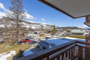 Apartment, Ensuite (Vue sur Montagne - 204) | Balcony - Résidence Hôtel Rent (Megeve)
