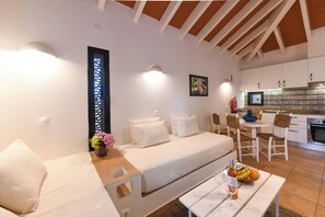 Villa – standard, 1 soverom (or Apartment) | Oppholdsområde | TV