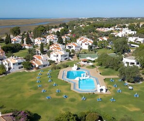 Exterior - Pedras d'el Rei (Tavira)