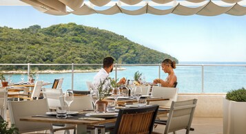 2 Restaurants, Frühstück