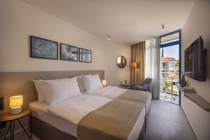 Family Room, Balcony, Sea Facing