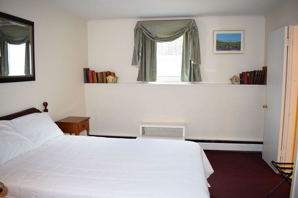 standard double room, ensuite (room 4)