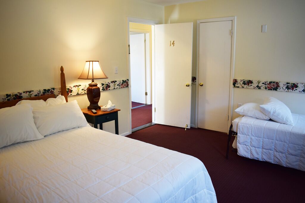 standard quadruple room, ensuite (room 14)
