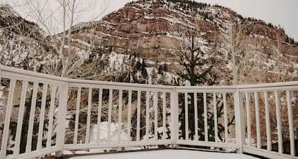The Clipper Inn Bed & Breakfast