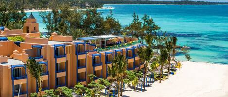 BEST ON BEACH | Exterior