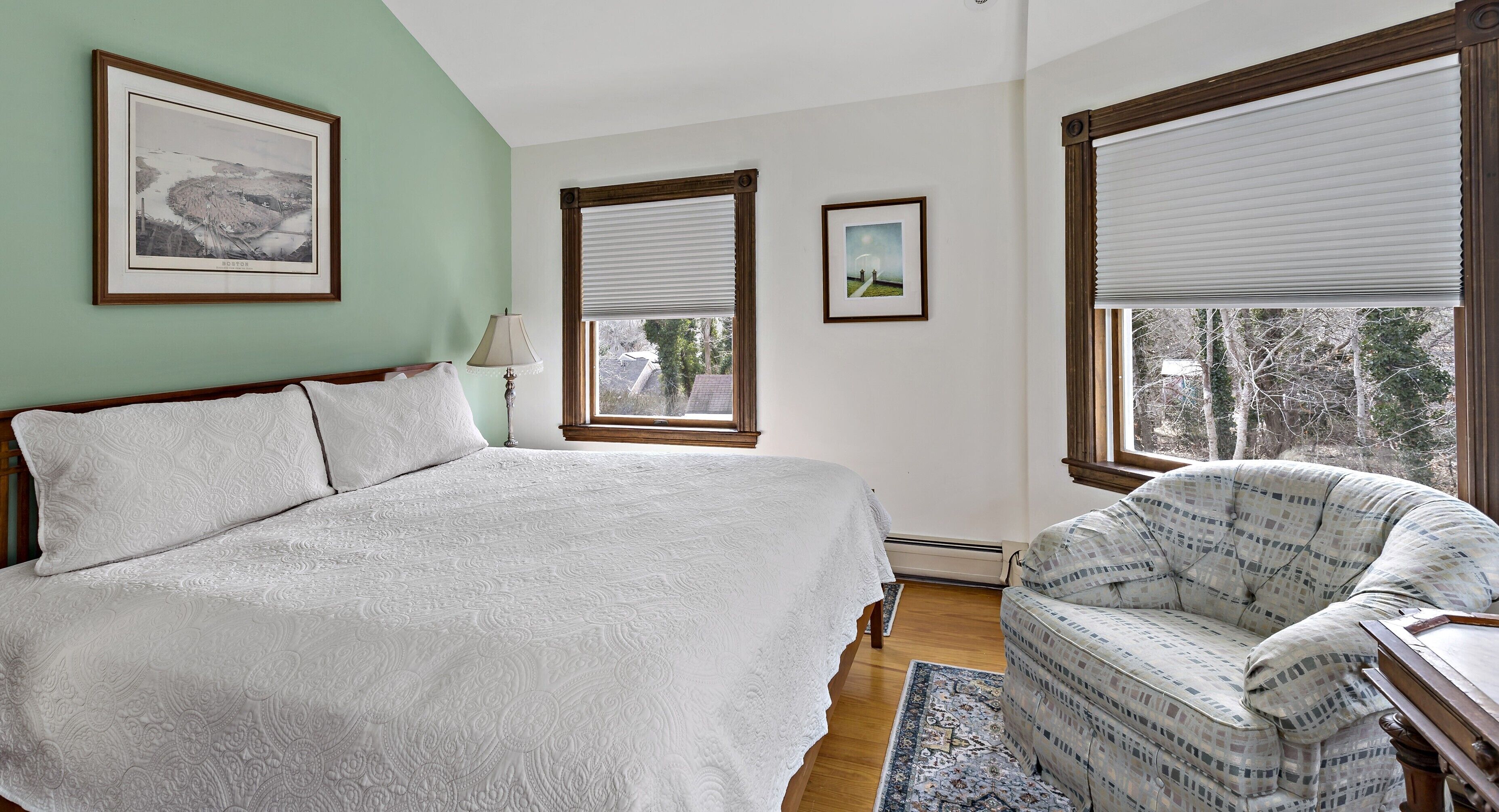 Individually decorated, free WiFi, bed sheets